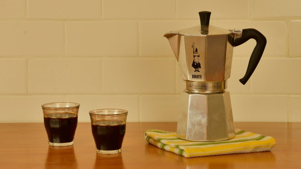 cara-membuat-kopi-yang-enak-moka-pot