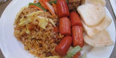 cara membuat nasi goreng sosis