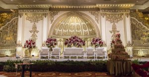 Pesta Pernikahan Intim