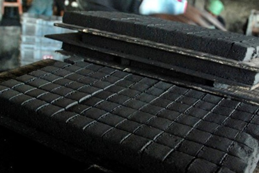 Briquette storage solutions
