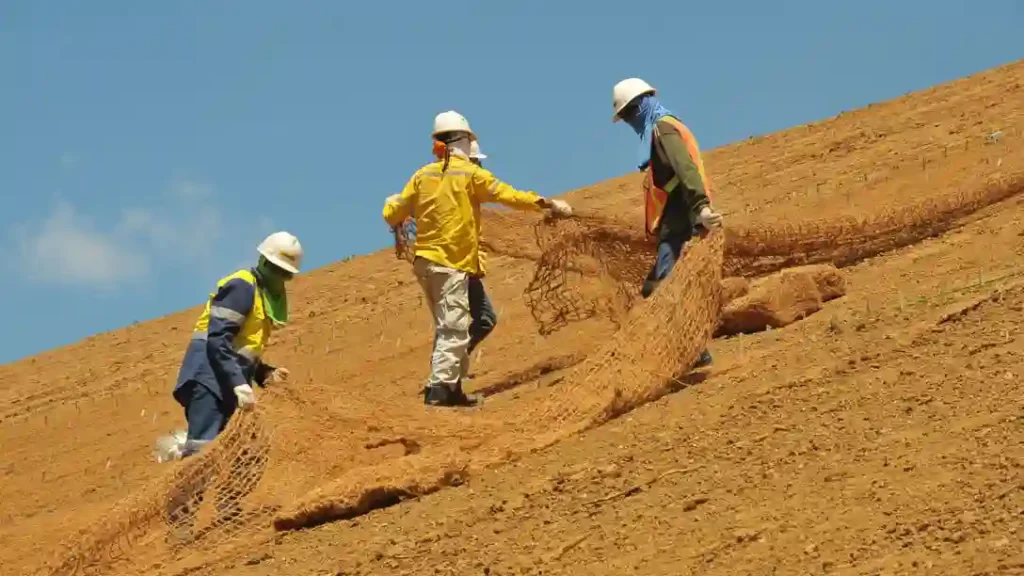Inovasi Praktikum Berkelanjutan dengan Cocomesh